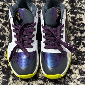 Nike Kids Sneakers in Purple, Black & Neon Yellow